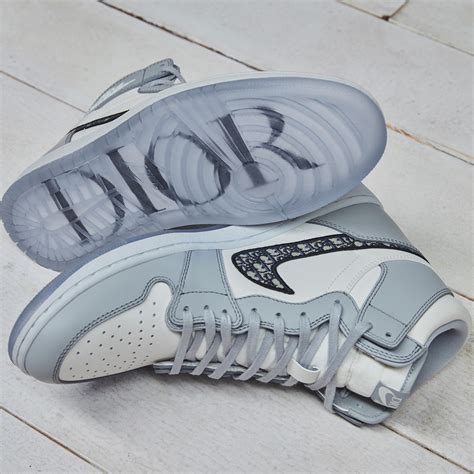 buy nike air jordan dior